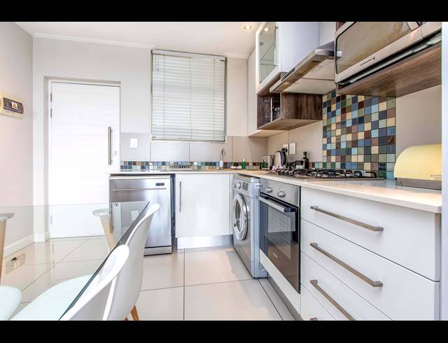 2 BEDROOM APARTMENT RENTED IN ROSEBANK
